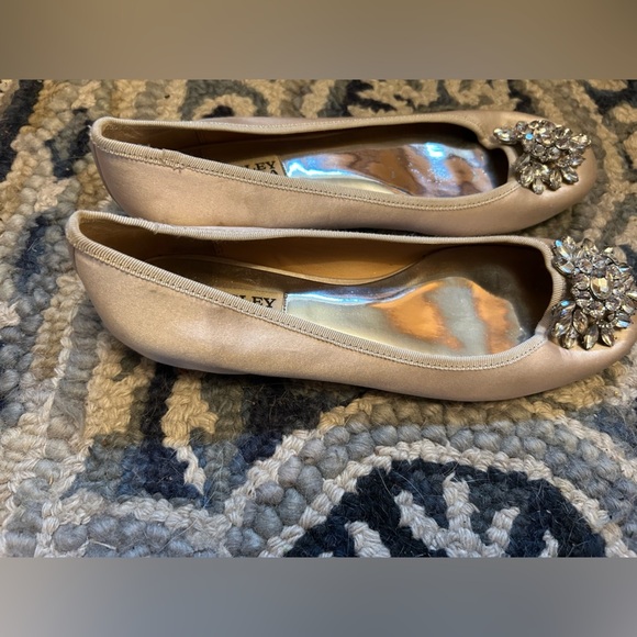 Badgley Mischka Embellished Flats - Picture 3 of 6